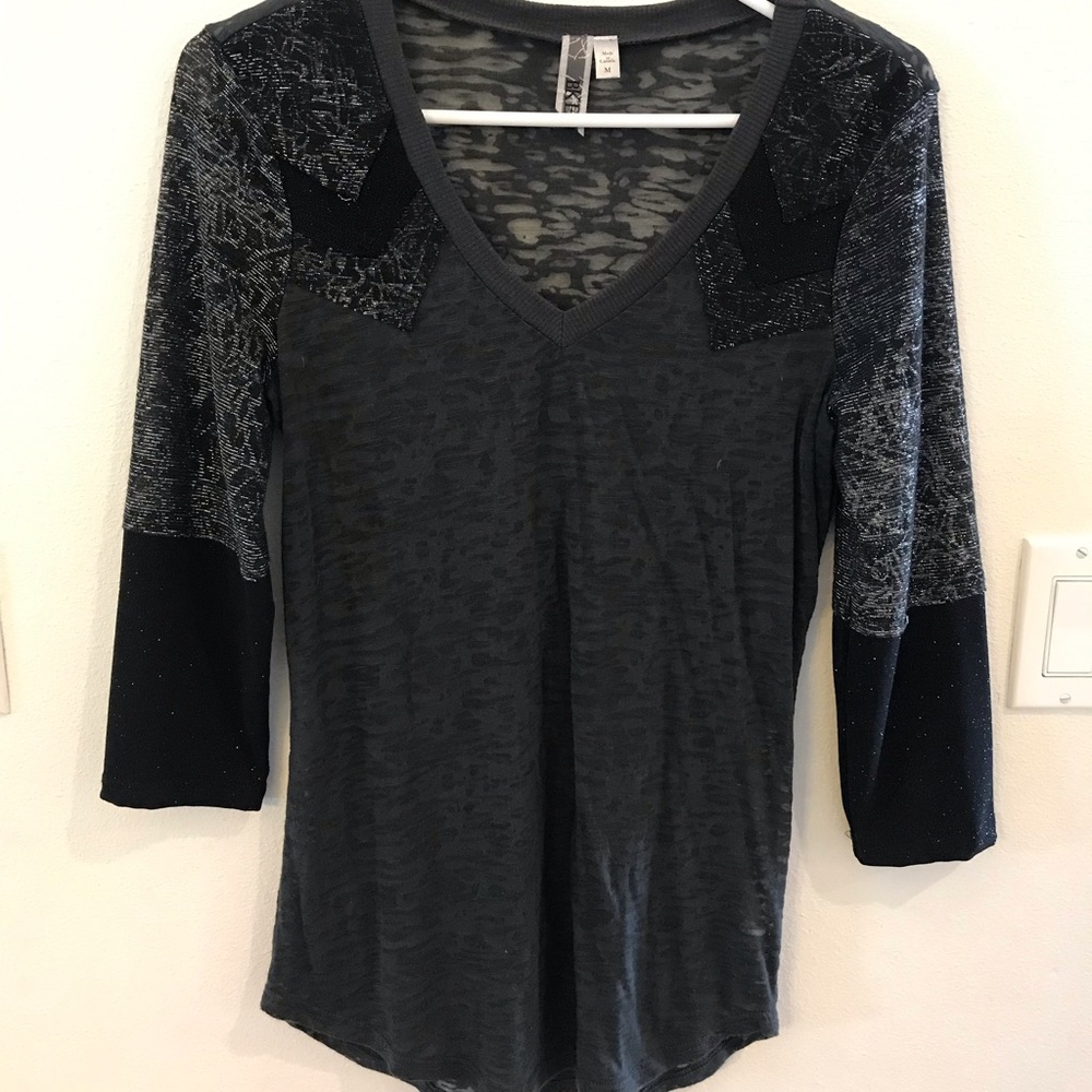 Black burn out 3/4 sleeve sparkle top